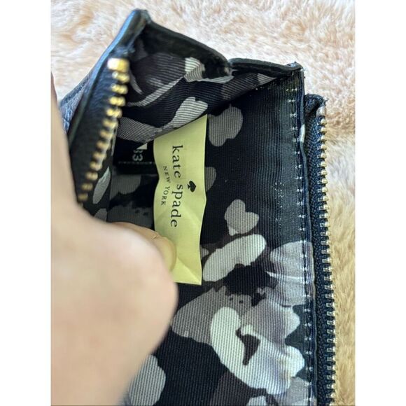 EUC Kate Spade Cameron Street Eliza Young Lane Wallet, $118 - Picture 6 of 7